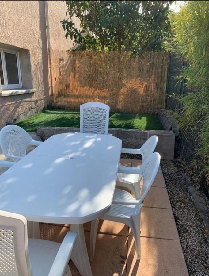 Rez De Villa Avec Place De Parking Et Vue Mer. La Ciotat Eksteriør billede
